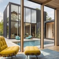 Charred-wood beach house sits among Amagansett's dunes