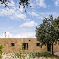 Casa Eñe by Estudio Albar in Spain