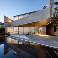 McLeod Bovell uses cantilevers in "fortress-like" West Vancouver house