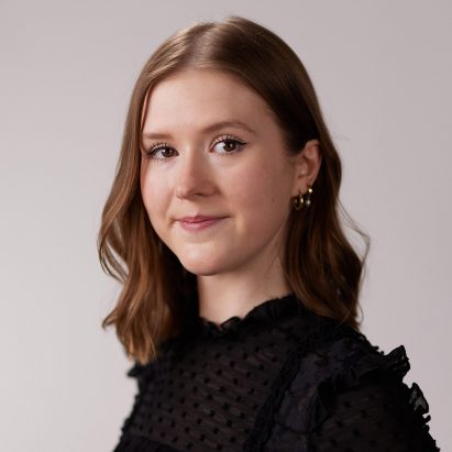 Lizzie Crook portrait