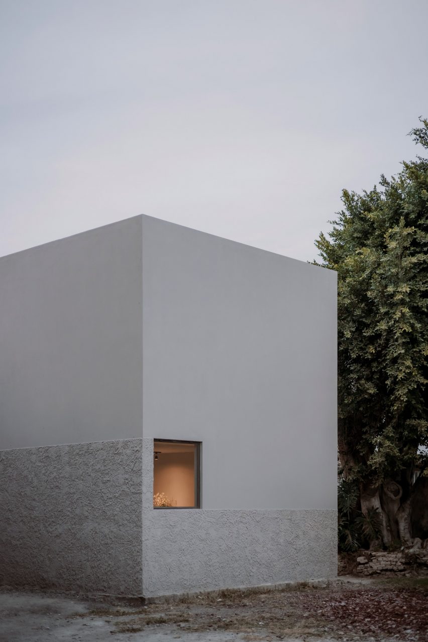 Cube-shaped house in Mexico