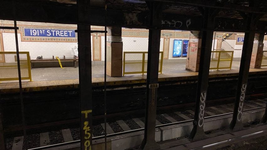 Yellow fences installed by the MTA in New York subway