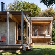 KoningEizenberg lines secluded island house with expressive columns
